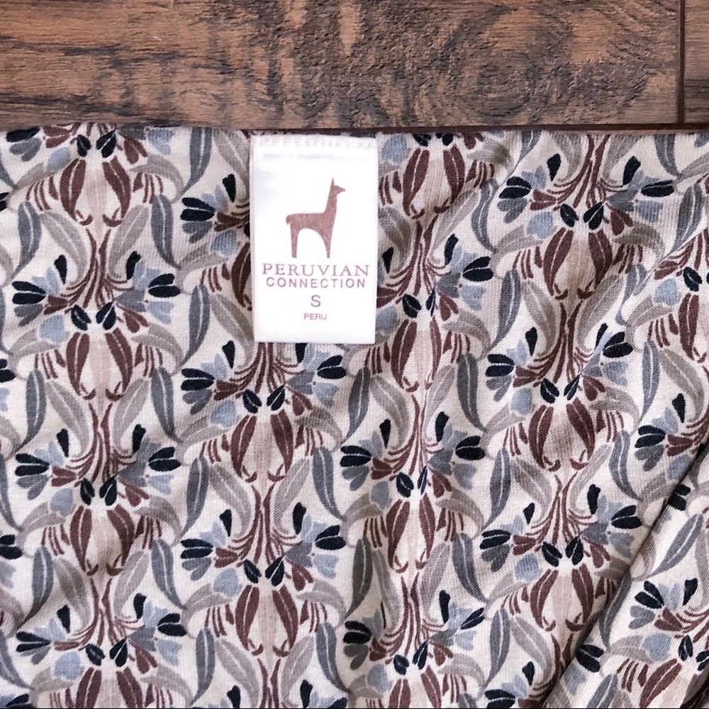 SOLD Peruvian Connection • Lana dress surplice ruched leaf print retro jersey - Picture 5 of 11